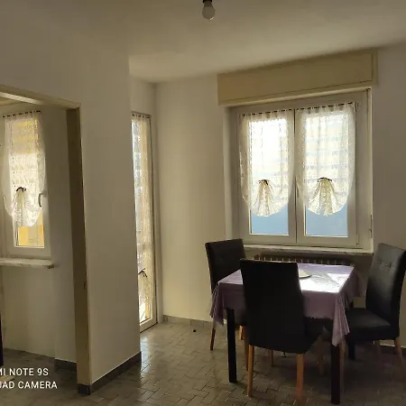 Centro Brusson. 公寓 *